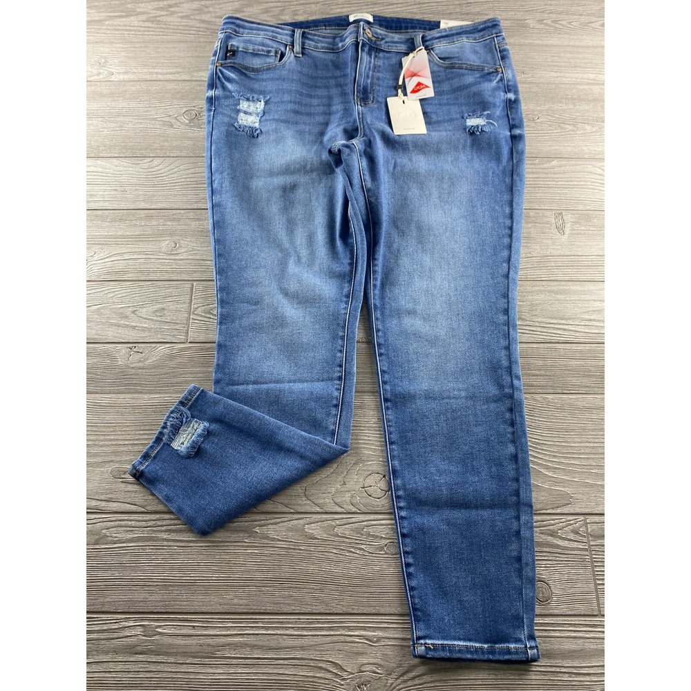 Kancan Mid Rise Super Skinny Jeans with Lycra Size 22W Medium Wash Denim NWT